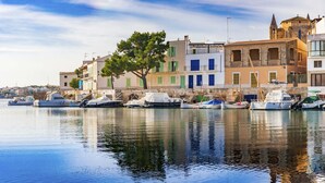 Unclassified image, 5 of 34, button - La Ola Beach House seaside holiday house with shared pool in Porto Colom. (Portocolom)