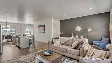 Smart TV, table tennis, books