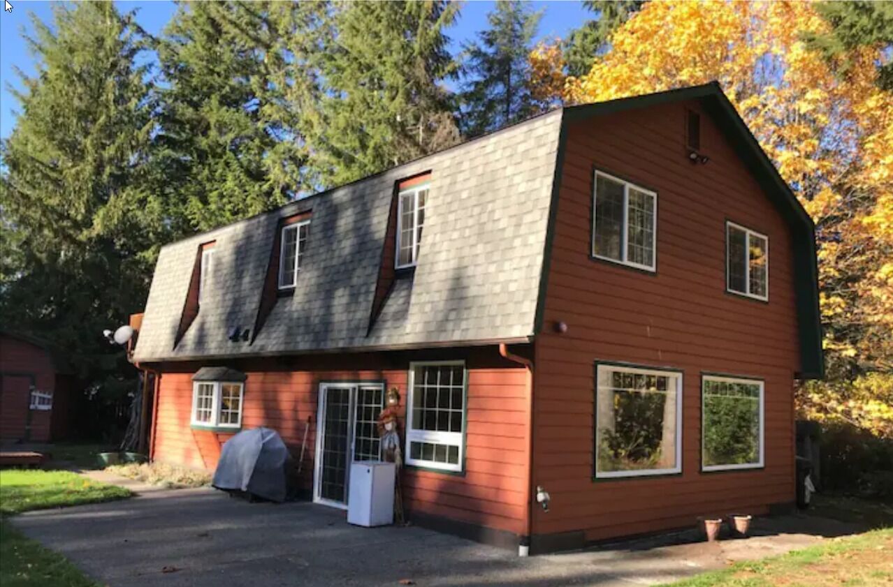 Amazing 4BDR Mountain Vacation Home on Skykomish River