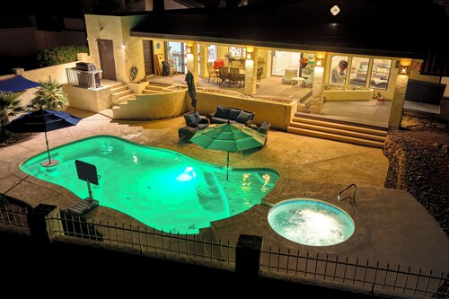 Resort Style Backyard on the Golf Course, EV Charger