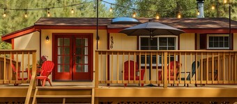 Whimsical Forest Retreat; Cozy, Pet-Friendly Cabin Near Private Lake