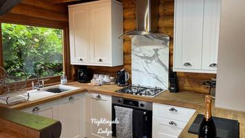 Réfrigérateur, micro-ondes, four, lave-vaisselle