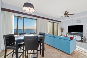 Televisión y reproductor de DVD 