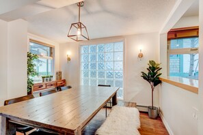 Deluxe House, 4 Bedrooms | In-room dining - Banff Mtn Home - Real Rockies Experience (Banff)