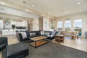 Smart TV, fireplace, books