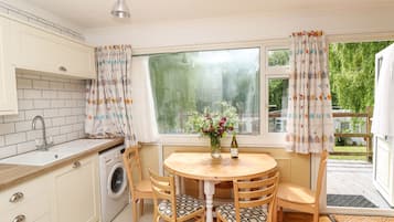 Cottage | Interior