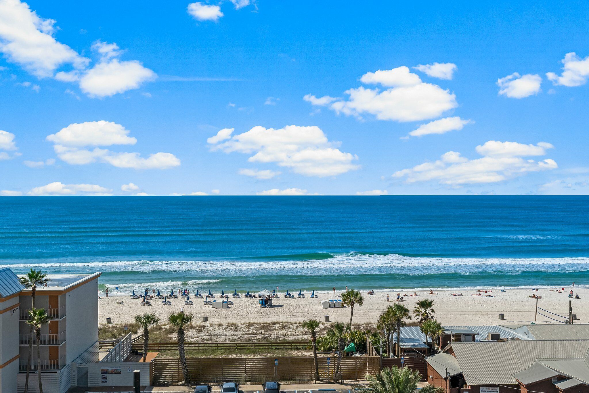 بالقرب من الشاطئ