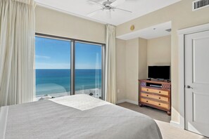 2 bedrooms, iron/ironing board, WiFi, bed sheets - Origin 1402/1404 - Two Bedroom Lock out with Beautiful Gulf Views (Panama City Beach)