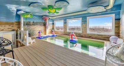 Oceanfront / 11 bds / 33 PPL / Indoor Pool