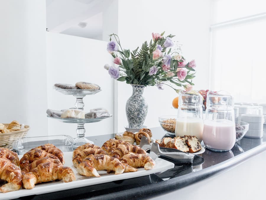 Free daily buffet breakfast