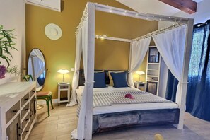 Deluxe Cottage, Ensuite, Mountain View (La Tete Dans Les Nuages)