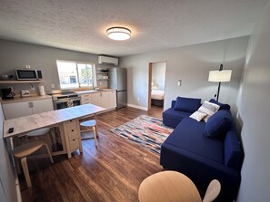 Premium Apartment | Living area - North Coast Place (Marquette)