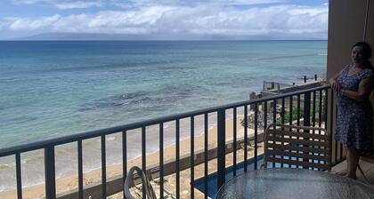 Ocean Front with a beach and Swimming pool fantastic Views at Nohonani on Maui
