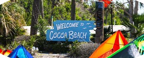 A welcome sign at Cocoa Beach.