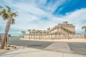 Exterior - Absolute Beach (Corpus Christi)