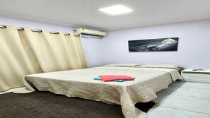 Double Room | Laptop workspace, blackout curtains, free WiFi, bed sheets - Hotel Residencial Manaus (Manaus)