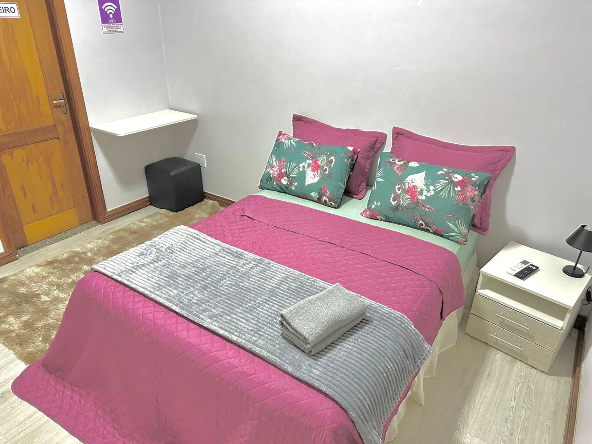 Basic Suite | Laptop workspace, blackout curtains, free WiFi, bed sheets
