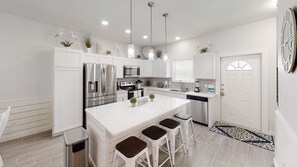 獨棟房屋, 多張床, 私人泳池 | 私人廚房 | 電冰箱、微波爐、烤箱、爐台