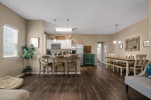 House, Multiple Beds, Balcony | 5 bedrooms, free WiFi, bed sheets