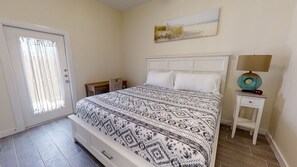 1 bedroom, free WiFi, bed sheets