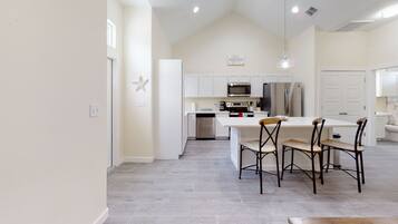 Apartment, 1 Katil Raja (King) dengan Katil Sofa, Kitchen | Dapur peribadi | Peti sejuk, ketuhar gelombang mikro, ketuhar, dapur