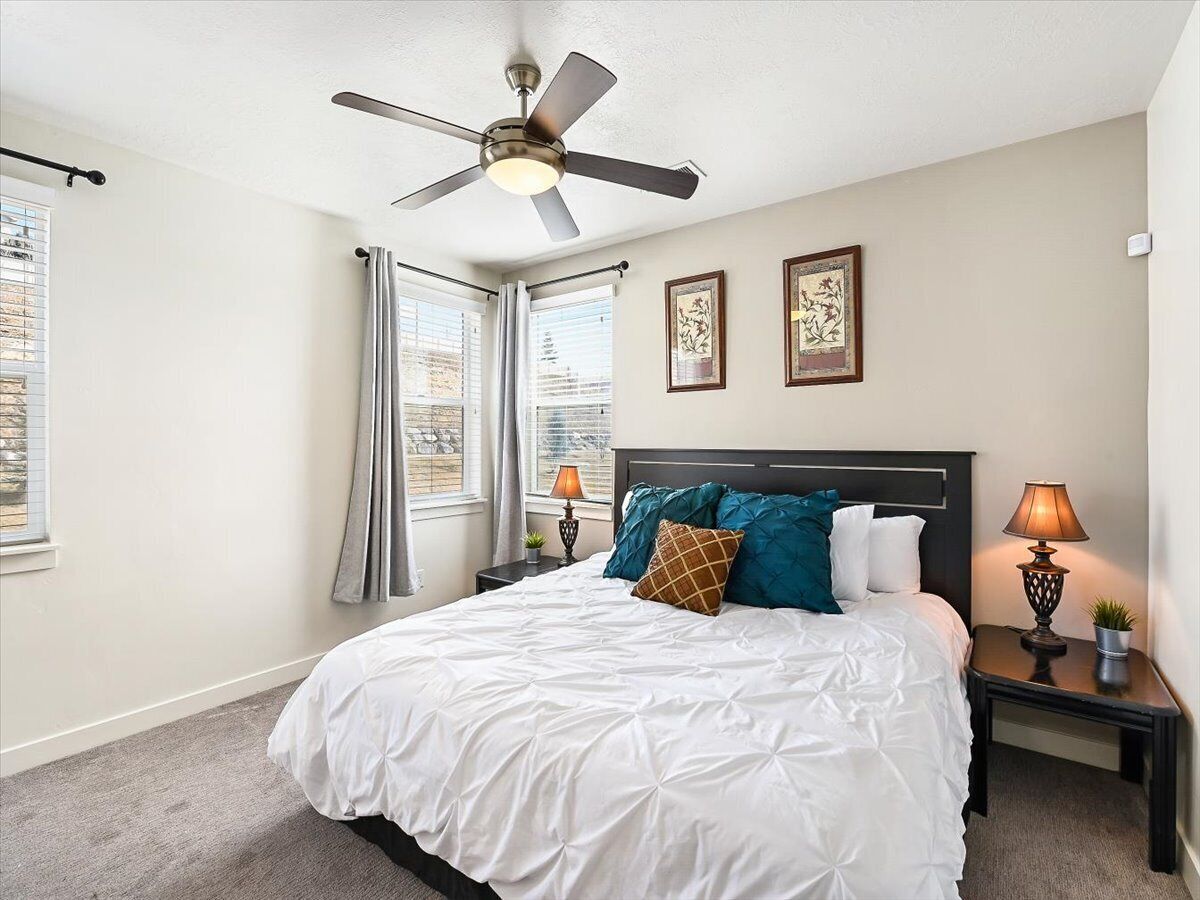 Near BYU and UVU, Comfy Bed, Pool/Hot Tub, Gym, Wi-Fi