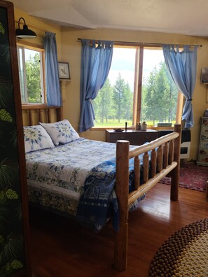 1 bedroom, bed sheets