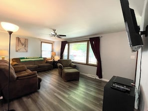 Smart TV, DVD player, stereo