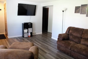 Smart TV, DVD player, stereo