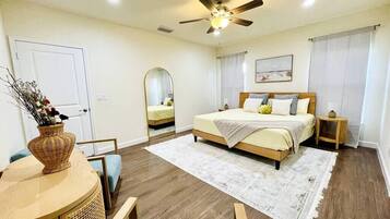 3 bedrooms, iron/ironing board, free WiFi, bed sheets