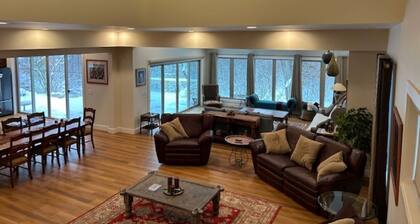 Luxury Multiple Family Retreat in a Spacious Home on the Little Manistee River