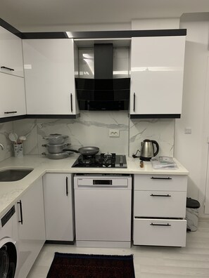 豪華公寓 | 私人廚房 | 大型冰箱、微波爐、烤箱、洗碗機