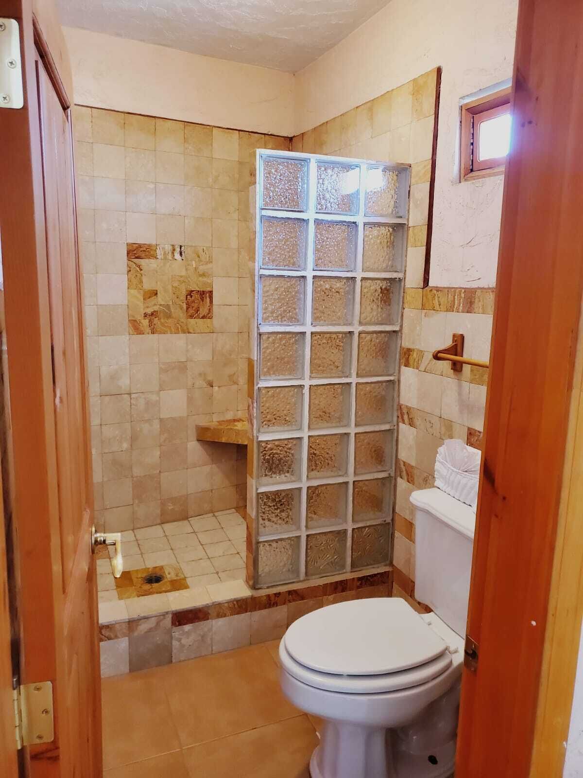 Deluxe Room | Bathroom