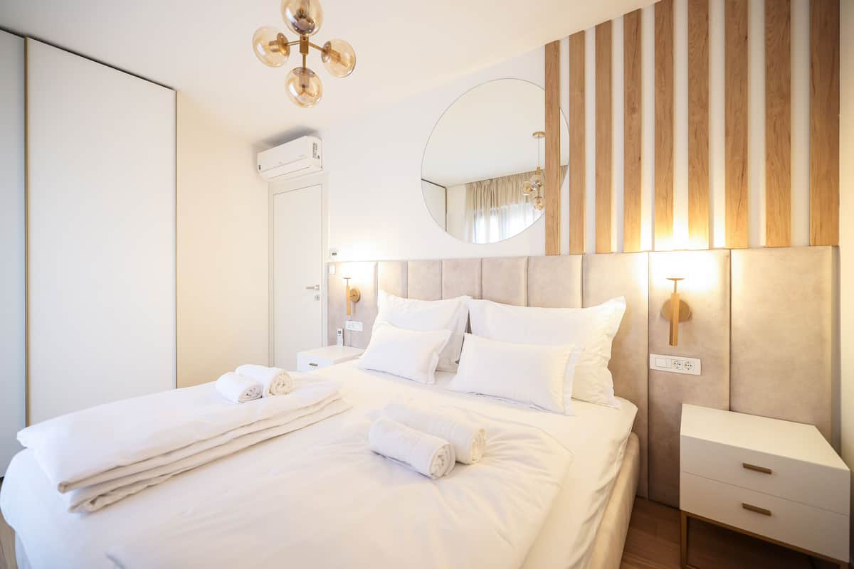 Premium Apartment | 2 bilik tidur, peralatan tempat tidur premium, peti besi dalam bilik