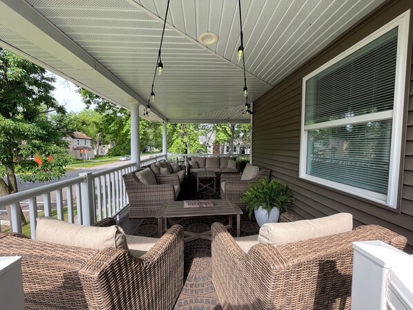 Property grounds - DELL-ightfully Downtown Dells! PERFECT location!! Porch/Patio/Grill /Fire pit! (Wisconsin Dells)