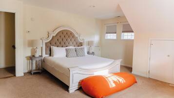 3 bedrooms, iron/ironing board, travel crib, free WiFi