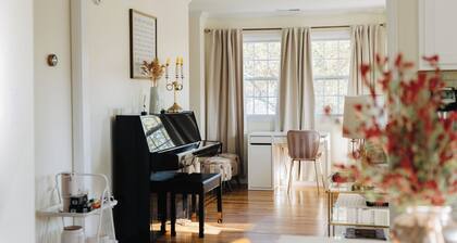 Walkable Townhouse with Garage & Yard, 45 min to NYC!