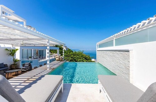 Private pool, Luxury with Amazing views