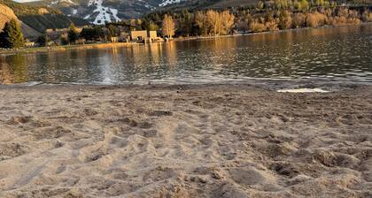 Beaver Creek 3 Bed, 2 Bath Condo, Steps From The Lake, Free Mountain Shuttle