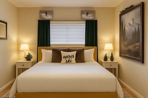 2 soveværelser, skrivebord, strygejern/strygebræt, weekendseng