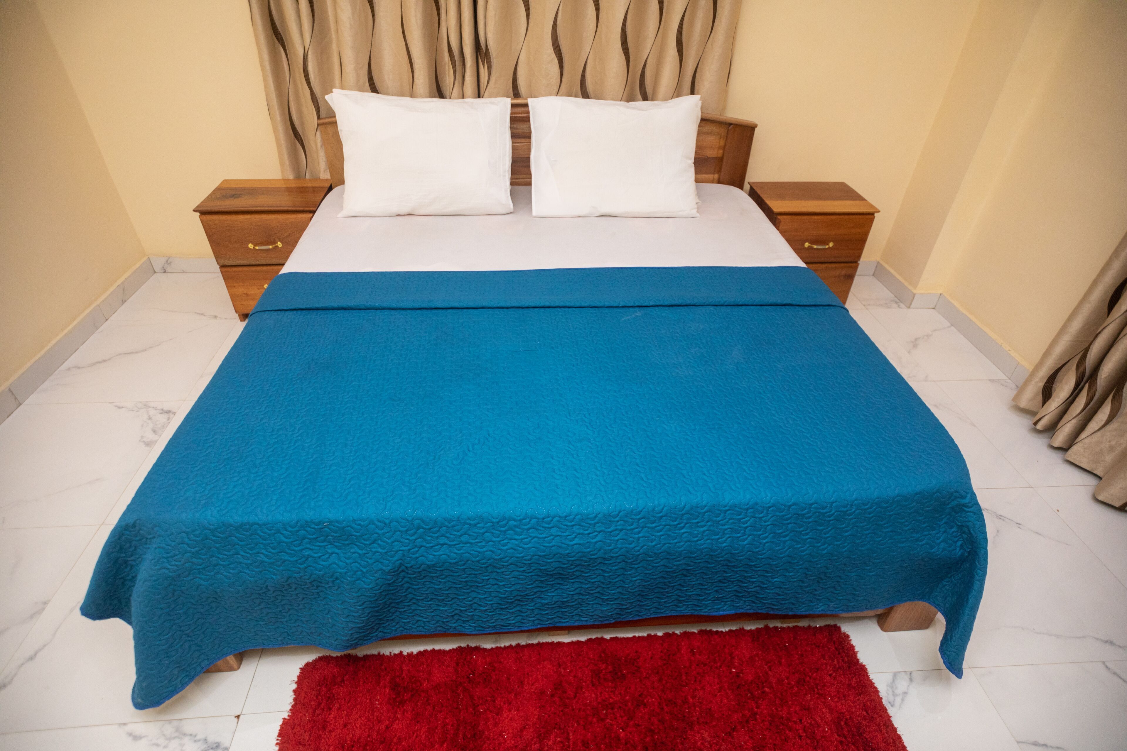 Individually furnished, free WiFi, bed sheets
