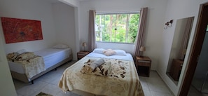 Free WiFi, bed sheets