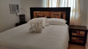 3 chambres, bureau, fer et planche à repasser, Wi-Fi gratuit