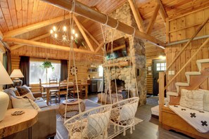 TV, fireplace, books - 1 Mi to Beach & Lake: Breezy Point Cabin w/ Yard! (Pequot Lakes)