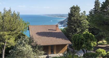 S267 - Sirolo , portion of a single villa surrounded by the greenery of Conero