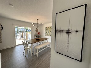 Dining - NEW Elegant Lake House! 10min from the Beach! (Oakland Park)
