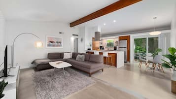 Televisio, työhuone