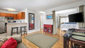 Condo, 1 Queen Bed (Kona Shores#236) | 1 bedroom - Kona Shores#236 (Kailua-Kona)