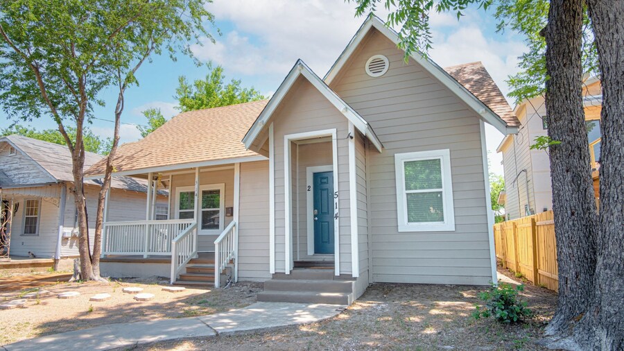 Fabulous Newly Renovated 2br/1ba Near Downtown
