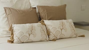 1 bedroom, iron/ironing board, travel cot, free WiFi